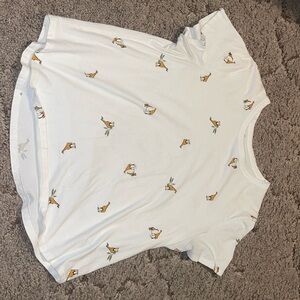 Old Navy T-shirt